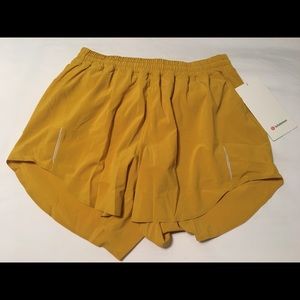New LULULEMON Yellow Women's Running Shorts 3.5”